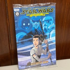 Loot Crate Star Wars Adventures Destroyer Down - book